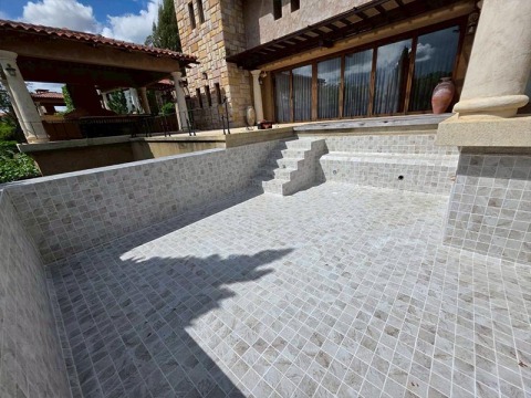 ผลงานการรีโนเวทสระว่ายน้ำ